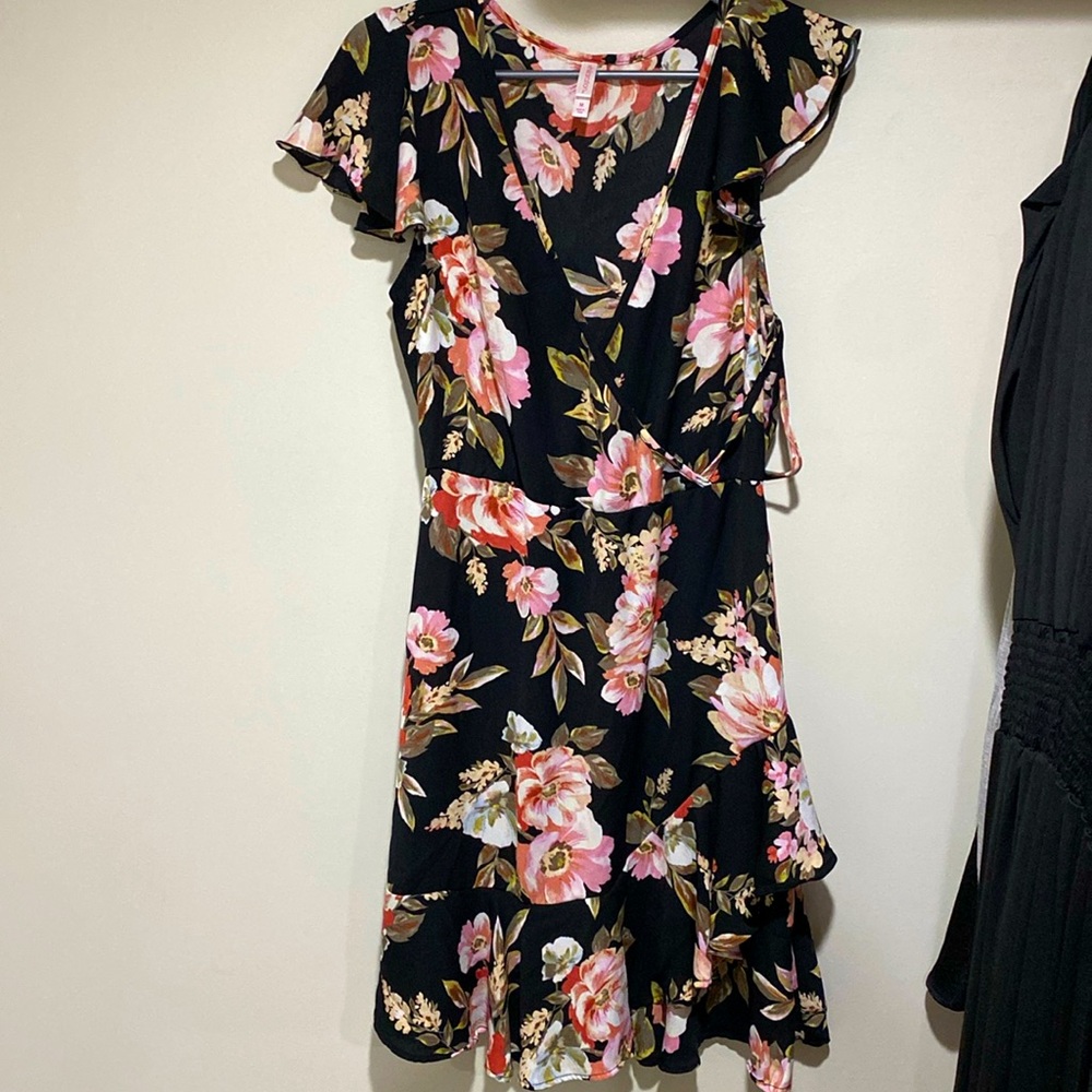 Xhilaration Floral dress